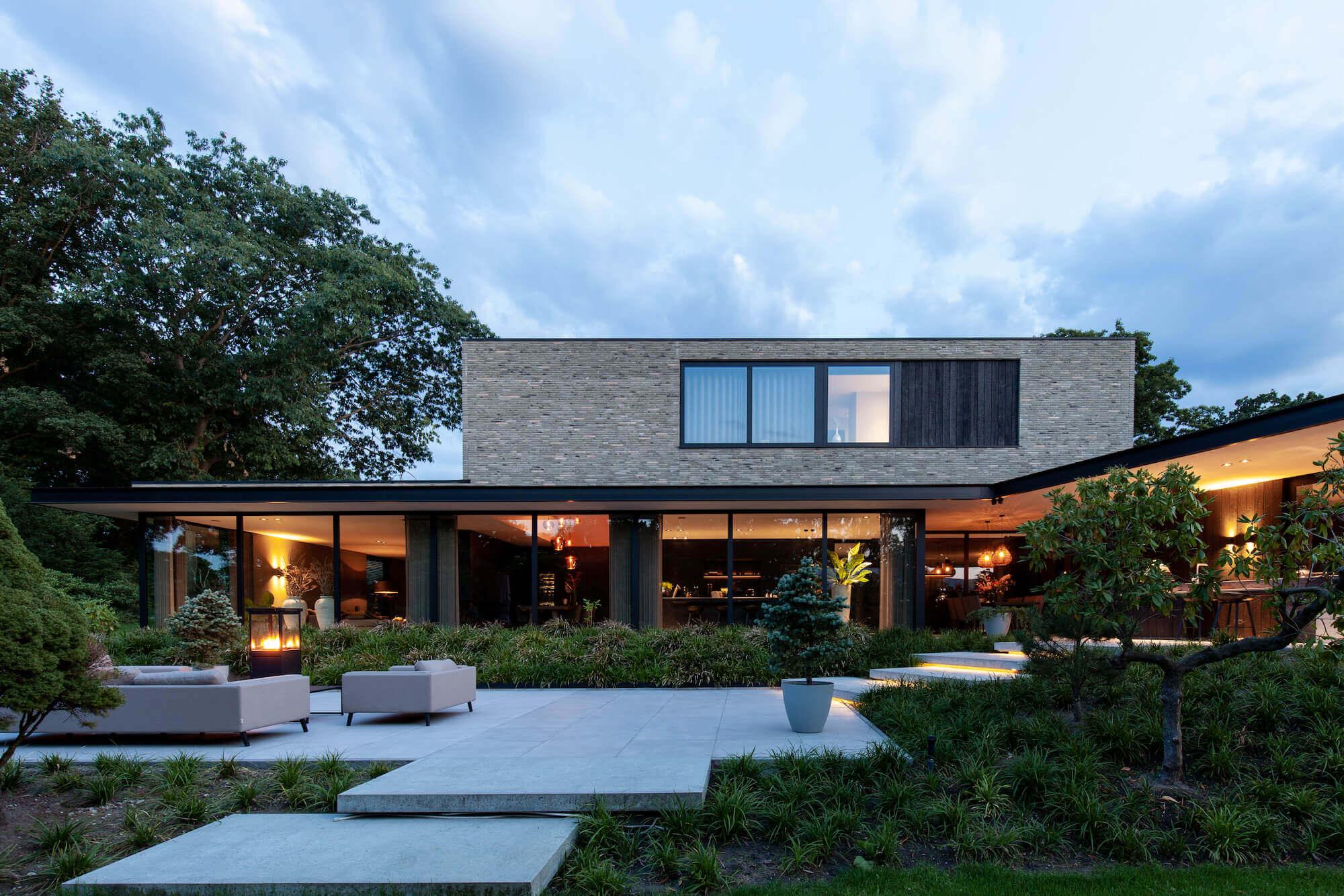 Modern Energy-Neutral Villa Den Bosch