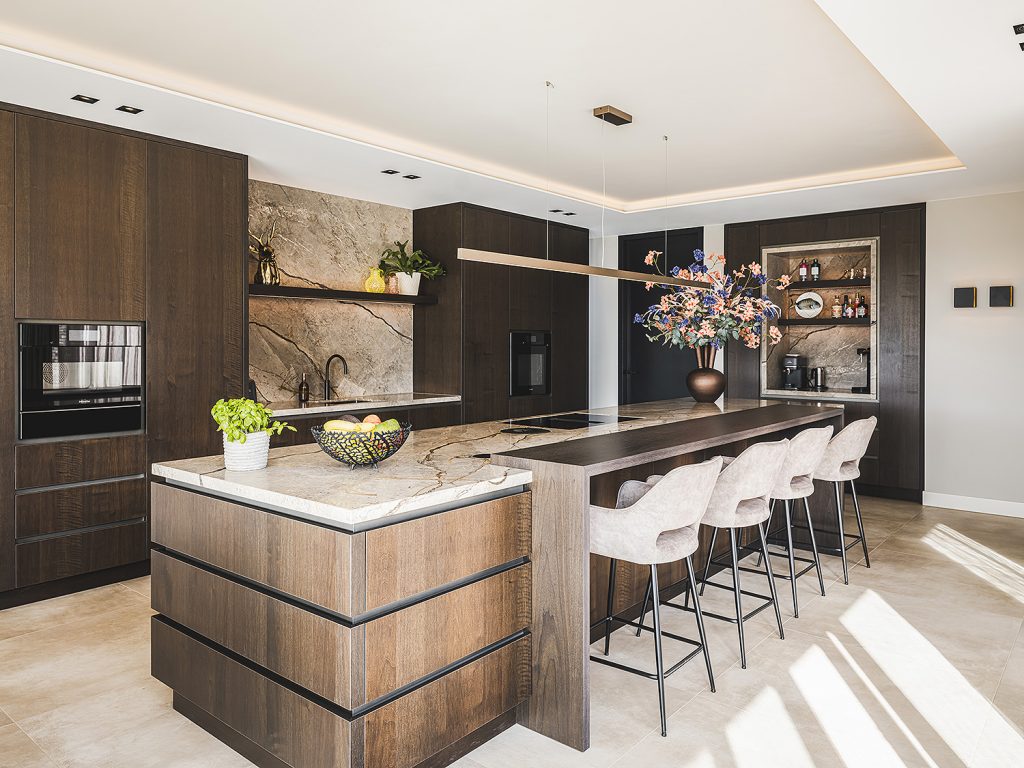 Nieuwbouw villa met harmonieus totaalconcept